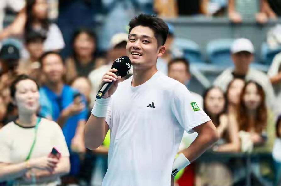 惊天逆转!乒乓球战队挺进四强 惊天逆转!乒乓球战队挺进四强