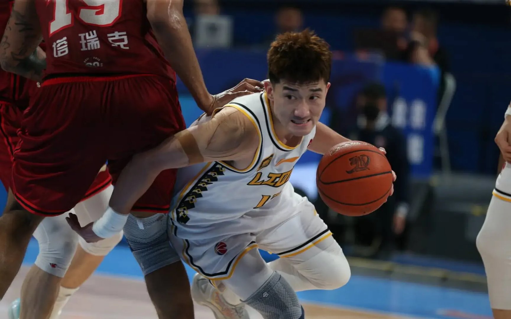 关于快船横扫福建队，胡金秋点燃赛场的信息