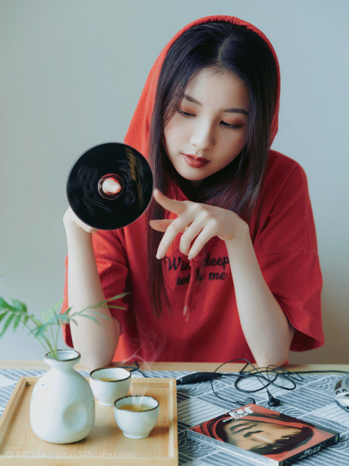 体育荣光双响炮,乌克兰绿茵完胜爱尔兰,斯通斯F1揭幕战统治赛道